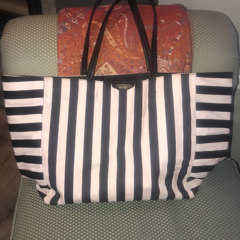 Victoria’s Secret tote